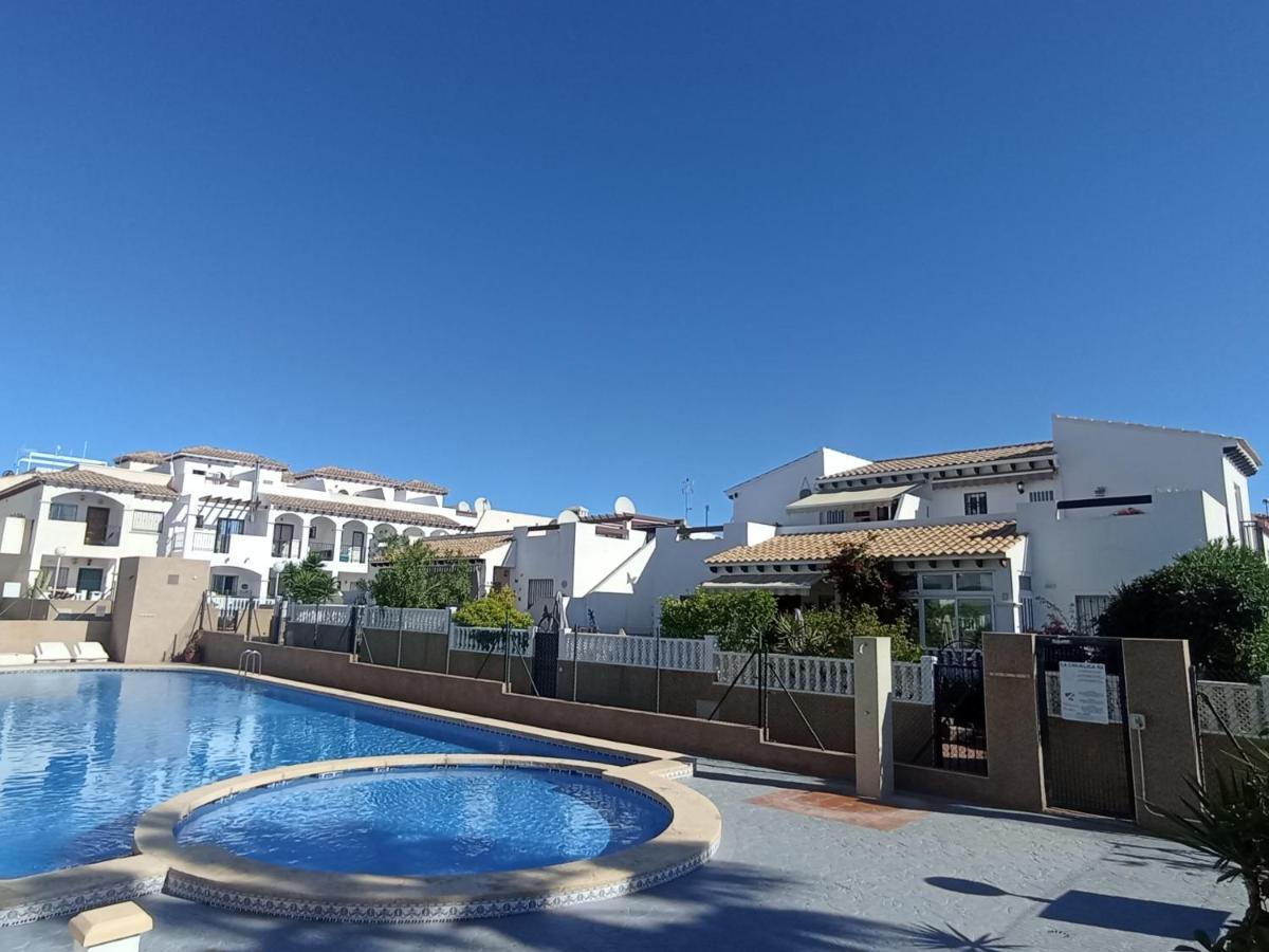 Spectacular Apartment In Punta Prima Alicante Luaran gambar